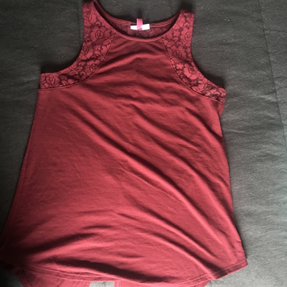 Maroon tank top